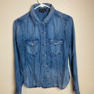 Trouvé Stretch denim button down shirt Womens size Small.